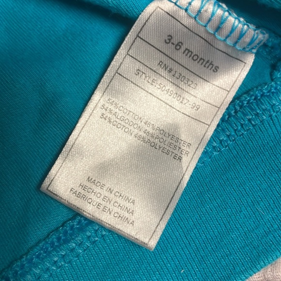 Dc baby sweater 3-6 months in - Picture 3 of 4